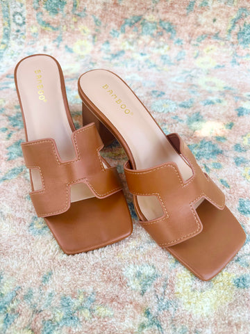 Wannabe Flatform Sandal | Rust Brocade Floral