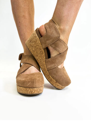 Matisse Village Boot-Natural Suede